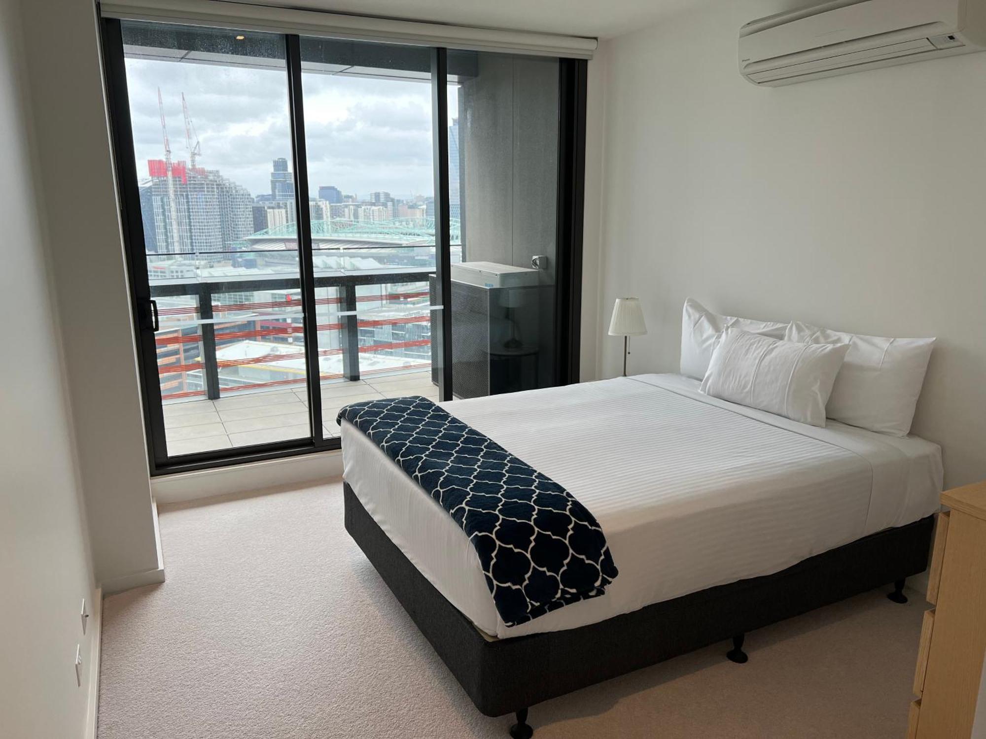Winston Apartments Docklands Melbourne Exterior photo