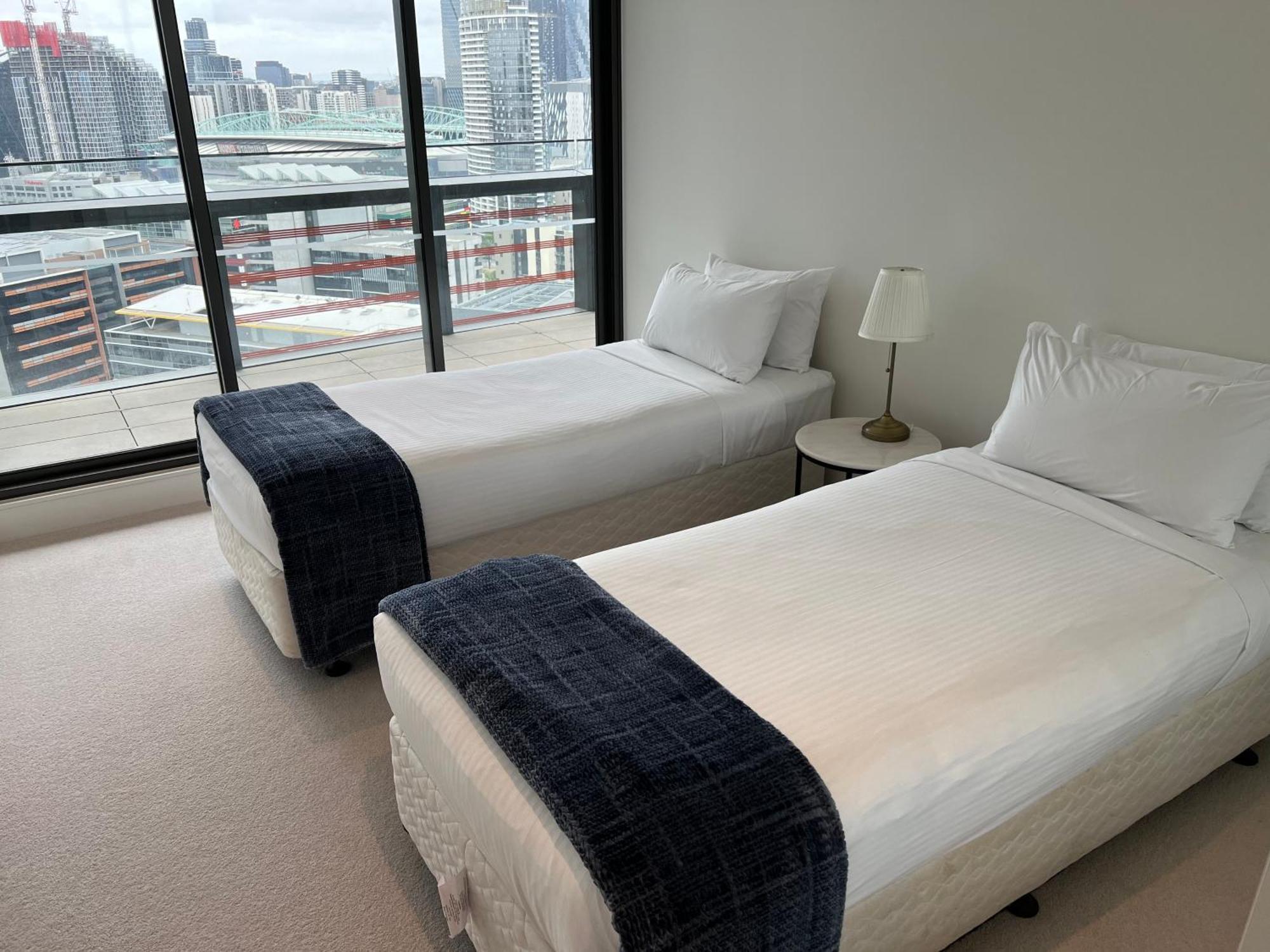 Winston Apartments Docklands Melbourne Exterior photo