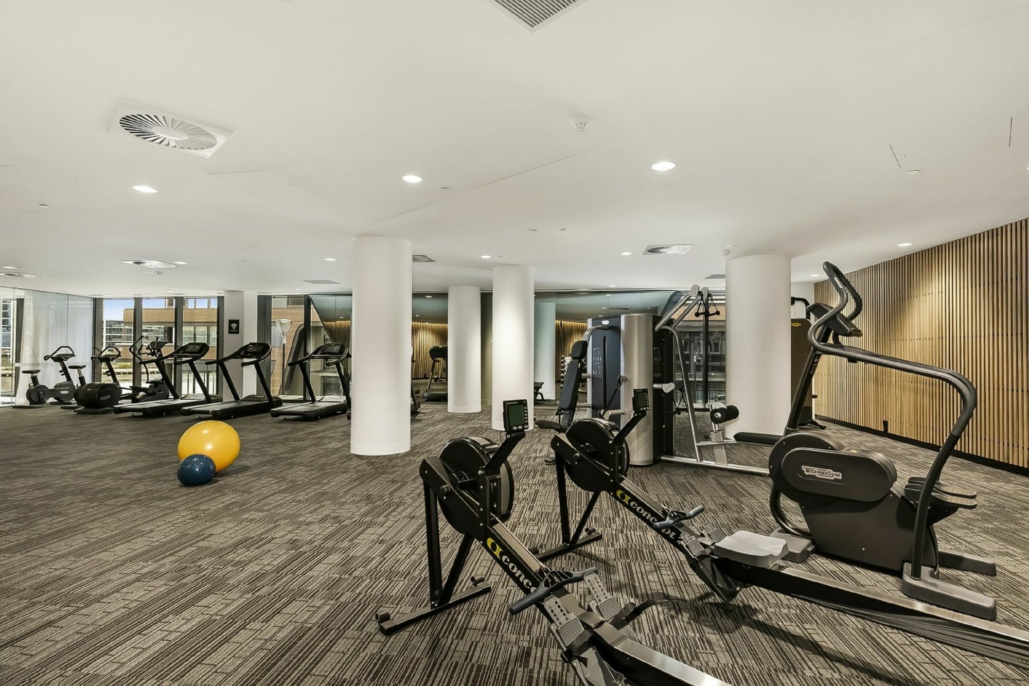Winston Apartments Docklands Melbourne Exterior photo