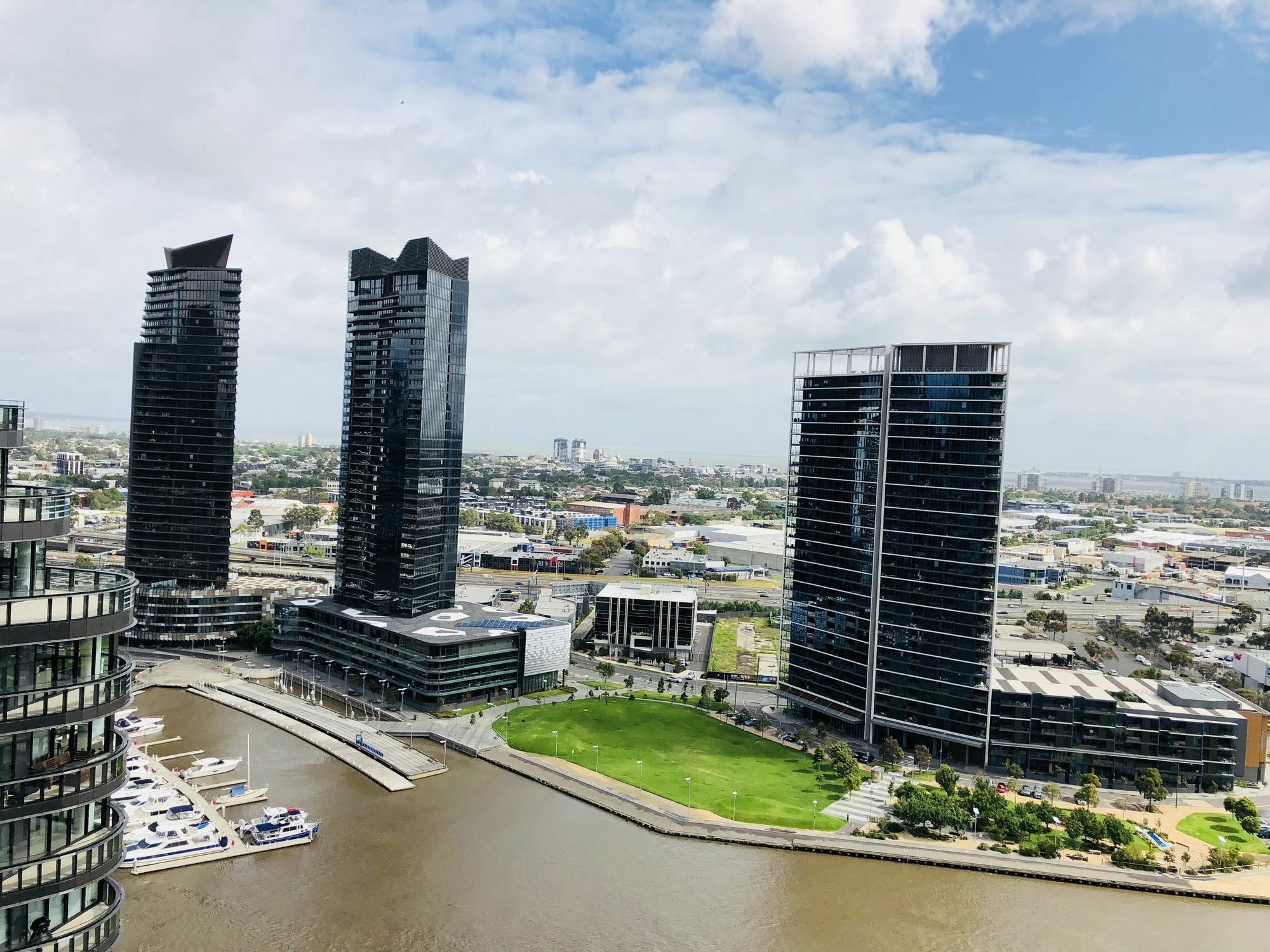 Winston Apartments Docklands Melbourne Exterior photo